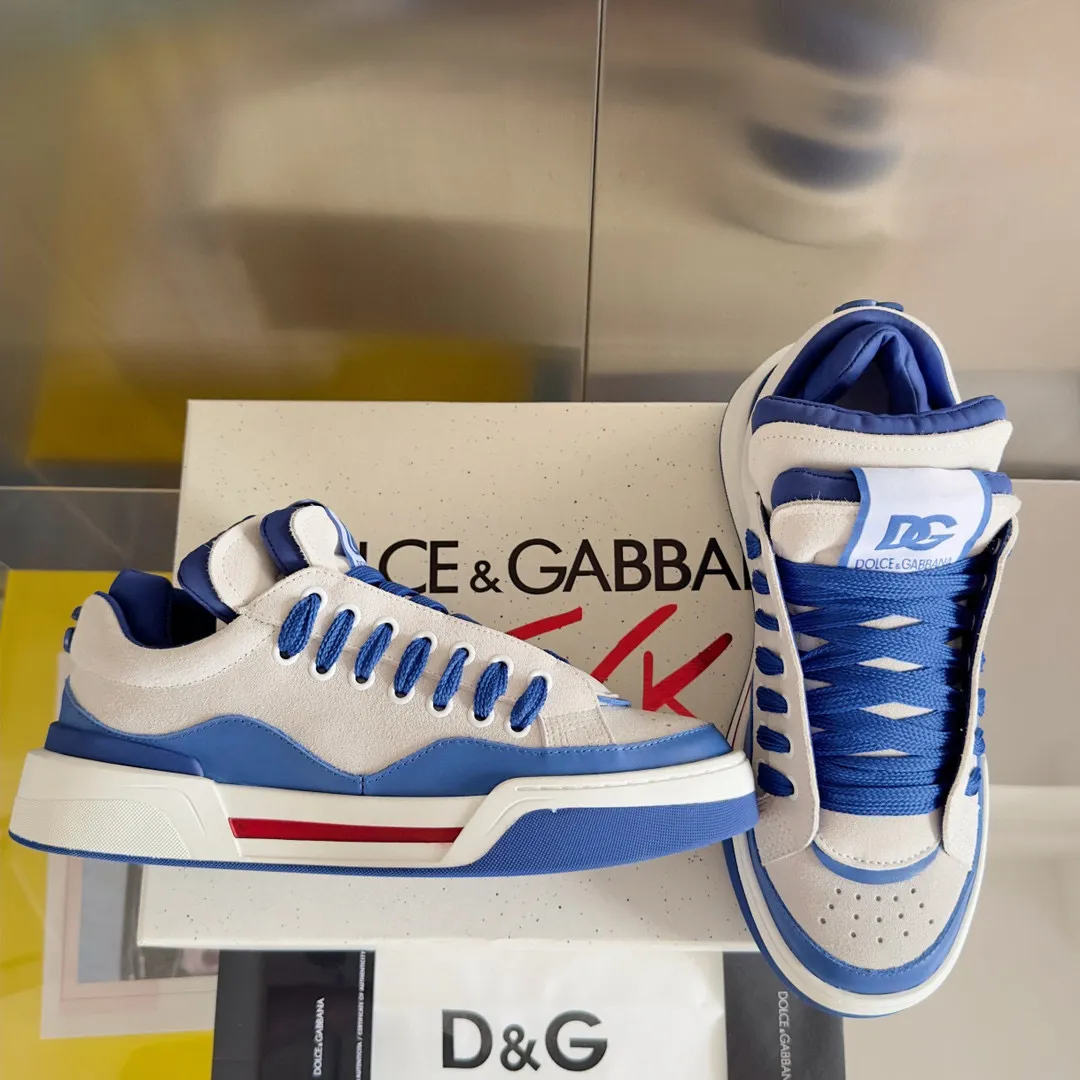 Factory price: 458💰D&G's latest Cushion series casual sports shoes, dad shoes, running shoes, original purchase and development, production, handmade, but always looking to the future. The new Cushion sneakers feature a two-tone suede upper accented by a mesh contrasting printed DG cross logo on the side. The lightweight, grippy rubber outsole is innovatively designed to provide excellent performance, while the jacquard label adds timeless style. Exquisite packaging at the delivery counter🛍📦 ▪️ Fabric: Original custom-made first-layer cowhide ▪️ Lining: Original custom-made breathable towel lining ▪️ Sole: Original open-molded rubber material ▪️ Bottom thickness: 3.5CM ▪️ Size: Men's 38-44, customized 45